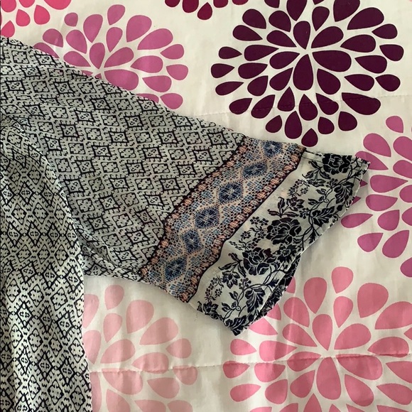 Maurice’s Blouse - Picture 3 of 5